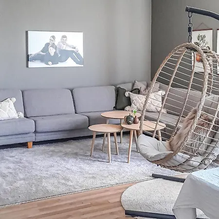 Дом отдыха 5 Bedroom In Konsmo