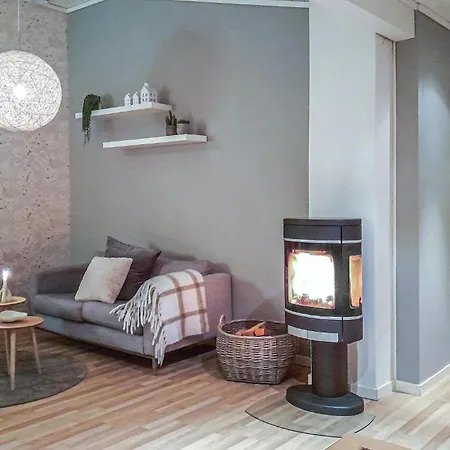 Дом отдыха 5 Bedroom In